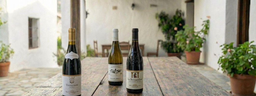 Πάσχα για όσους βαρέθηκαν τα αυτονόητα: τι πίνουμε φέτος πέρα από τα κλασικά